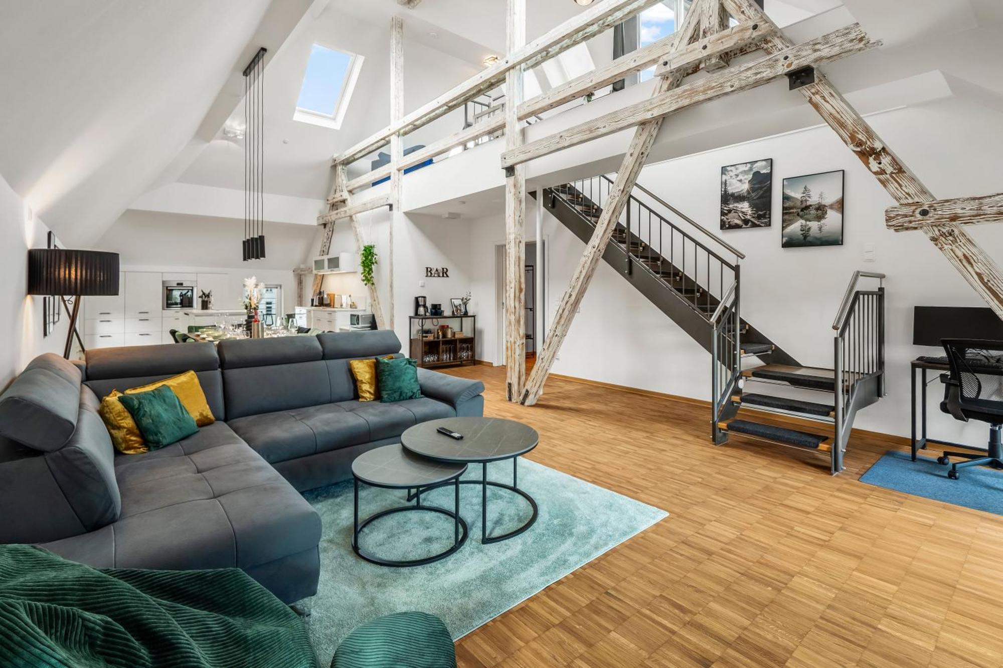 Dnd Design Loft I 170Qm I Parken I Balkon I Workstation I Netflix I Kaffee I Waschmaschine I Trockner I Xbox I Ausblick Apartment Wurzburg Exterior photo